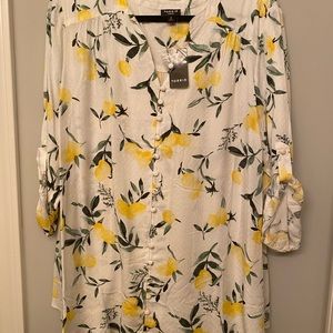 NWT Torrid size 3 Harper blouse